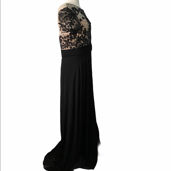 JS collection Embroidered A-line black gown - Picture 6 of 8